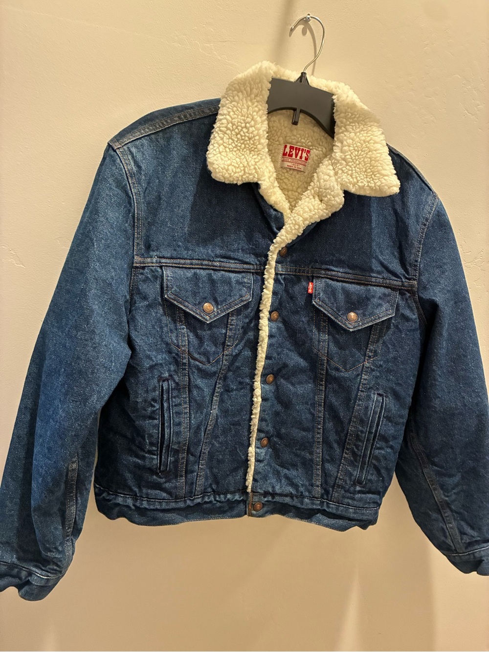 Vintage Levi's Denim Sherpa-Lined Jacket with Cream Collar - Picture 1 of 5